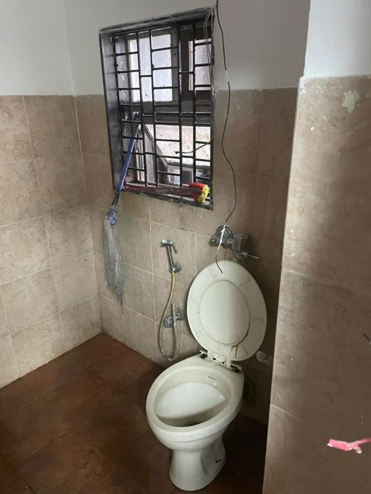 Bathroom, bsel-tech-park Commercial Office Space 647 Sq.Ft. In Vashi Sector 30a Navi Mumbai 10565299