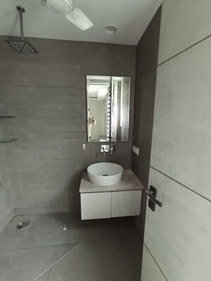 Bathroom in 3 BHK Builder Floor at Naraina – for Rent