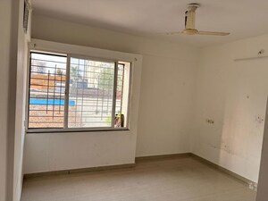 Room in 1 BHK Apartment at Mayuri Residency, Autadwadi Handewadi – for Rent