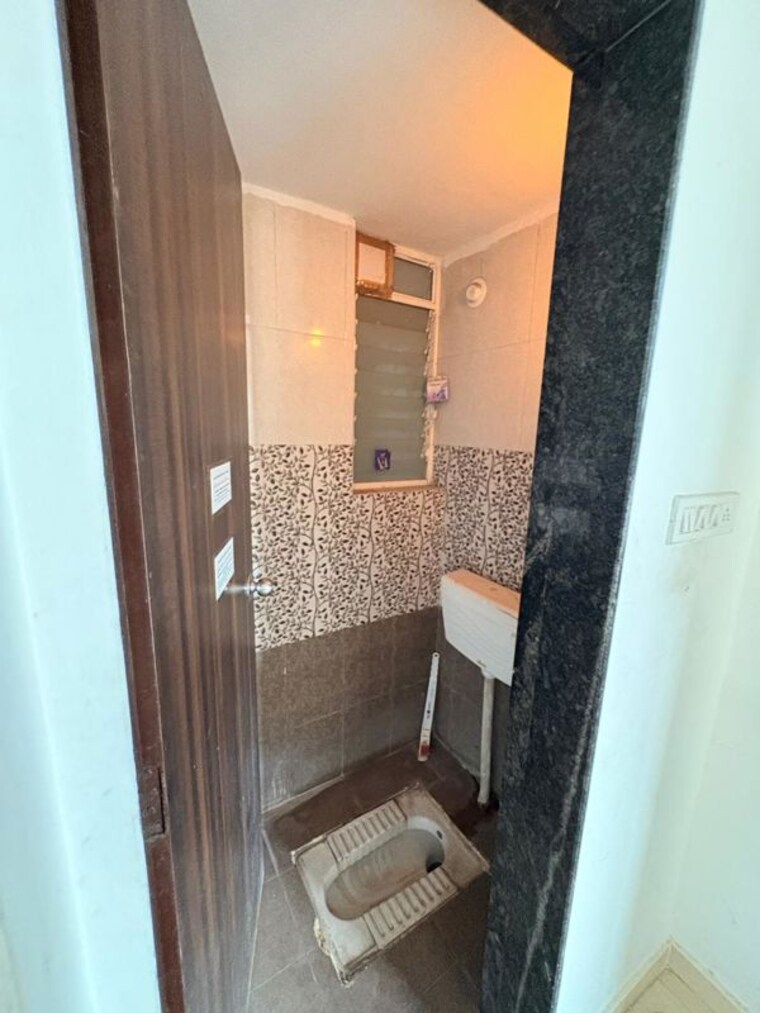 Bathroom, mayuri-residency 1 Bedroom 630 Sq.Ft. Apartment In Autadwadi Handewadi Pune 10565328