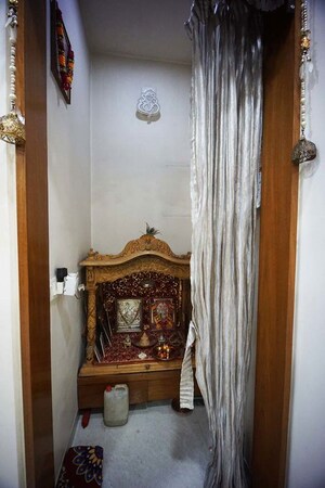 Furnished Amenities in 4 BHK Independent House at Isanpur – for Sale