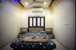 Bedroom in 4 BHK Independent House at Isanpur – for Sale