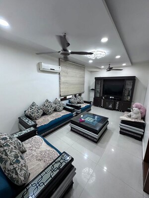 Living Room in 2 BHK Builder Floor at Nehru Enclave – for Rent