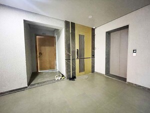 Room in 4 BHK Apartment at Vaishnodevi Circle – for Sale
