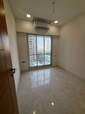 Room in 2 BHK Apartment at Ekta Tripolis, Goregaon West – for Rent