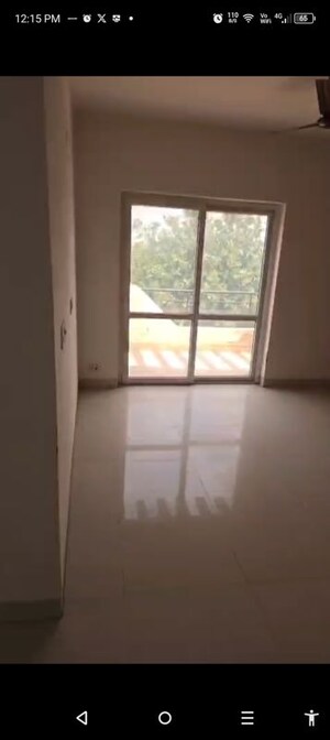 Room in 4 BHK Apartment at BPTP Park 81, Sector 81 – for Sale