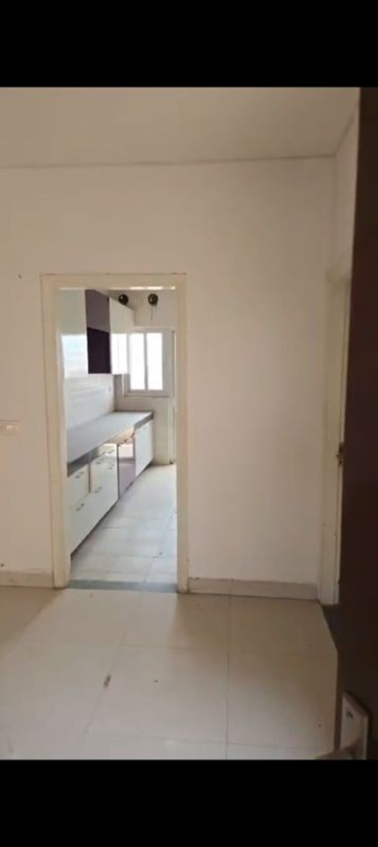 Room, bptp-park-81 4 Bedroom 500 Sq.Yd. Apartment In Sector 81 Faridabad 10565282