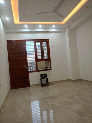Room in 2 BHK Independent House at Sector 22 – for Rent