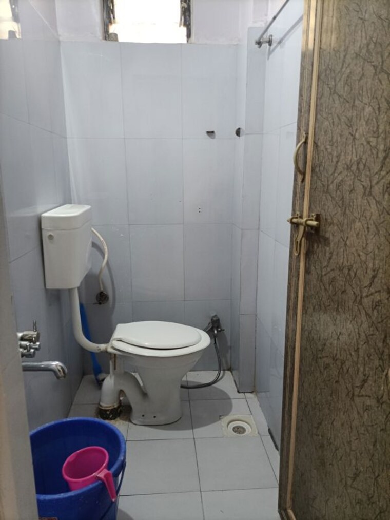 Bathroom, karve nagar 1 RK 150 Sq.Ft. Villa In Karve Nagar Pune 10565370