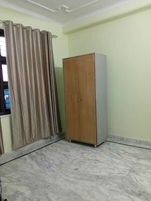 Room in 2 BHK Independent House at Sector 23 – for Rent