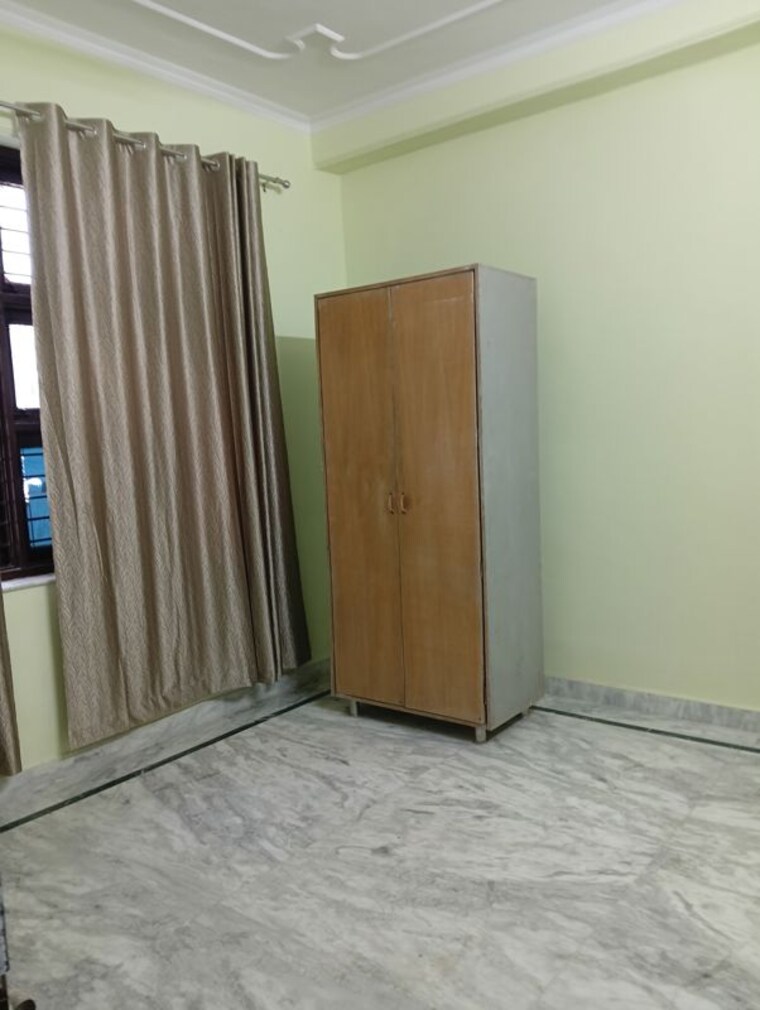 Room, sector 23 2 Bedroom 1420 Sq.Ft. Independent House In Sector 23 Gurgaon 10565383