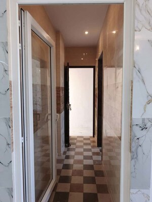 1 BHK Builder Floor – Entrance View at Kalkaji - for Rent