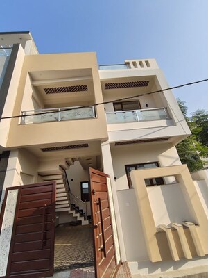 3 BHK Independent House For Sale in Jankipuram Vistar