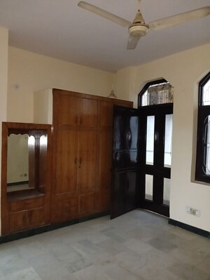 Room in 1 BHK Independent House at Sector 23 – for Rent