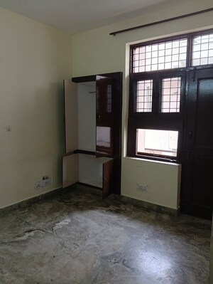 Room in 1 RK Independent House at Sector 23 – for Rent