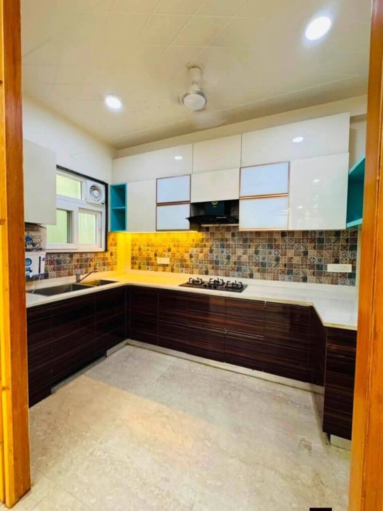 Kitchen, sushant lok i 3 Bedroom 1800 Sq.Ft. Builder Floor In Sushant Lok I Gurgaon 10565405