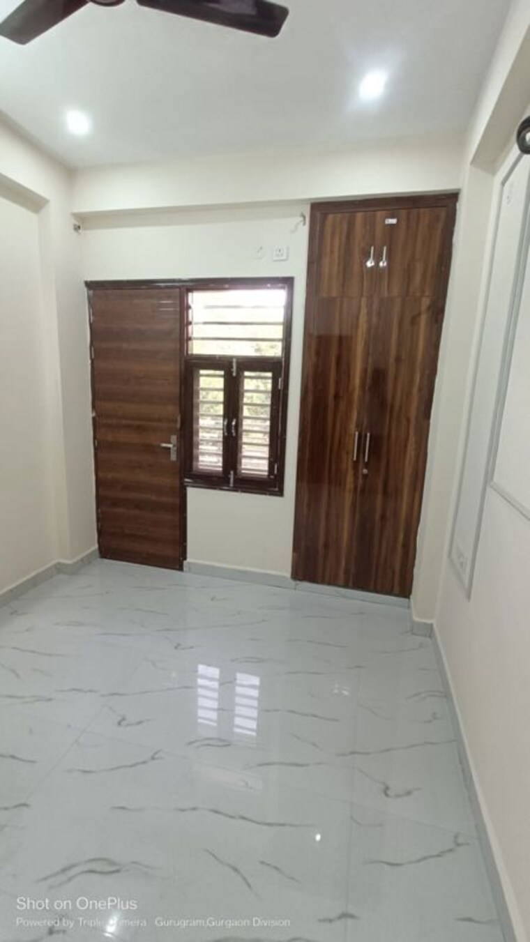 Room, ansal-plaza-sector-23 2 Bedroom 260 Sq.Yd. Builder Floor In Sector 23 Gurgaon 10565398