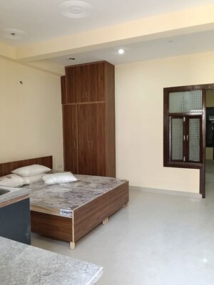 Room in 2 BHK Builder Floor at Ansal Plaza Sector-23, Sector 23 – for Rent