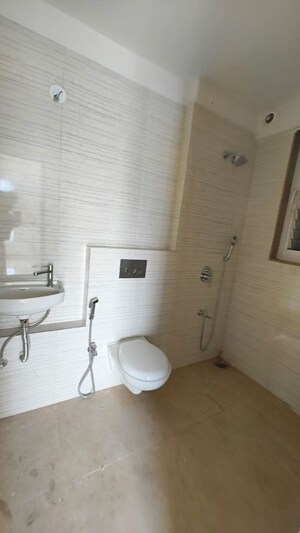 Bathroom in 3.5 BHK Apartment at Hubtown Rising City, Ghatkopar East – for Rent