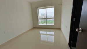 Room in 3.5 BHK Apartment at Hubtown Rising City, Ghatkopar East – for Rent