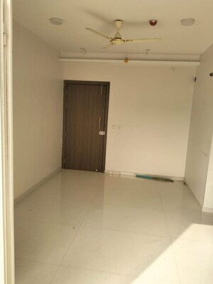 Room in 2 BHK Apartment at Goel Ganga Utopia, Bavdhan – for Rent
