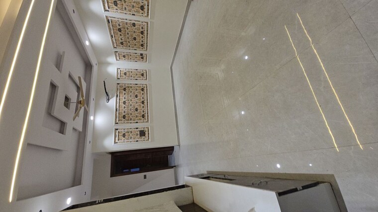 Room, green fields colony 4 Bedroom 2350 Sq.Ft. Builder Floor In Green Fields Colony Faridabad 10565356