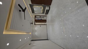 Building Lobby in 4 BHK Builder Floor at Green Fields Colony – for Sale
