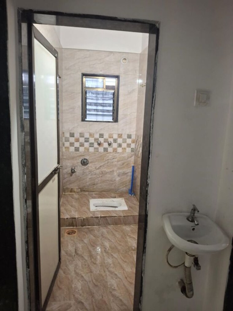 Bathroom, dharti-green 2 Bedroom 735 Sq.Ft. Apartment In Tathawade Pune 10565416