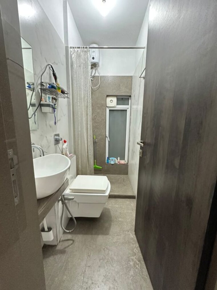 Bathroom, chembur 1 Bedroom 559 Sq.Ft. Apartment In Chembur Mumbai 10565415