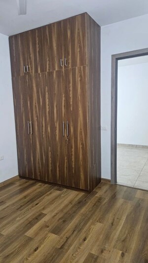 Building Lobby in 3.5 BHK Apartment at Emaar Palm Gardens, Sector 83 – for Sale