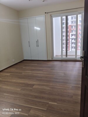 Room in 4 BHK Apartment at Lotus Panache, Sector 110 – for Rent