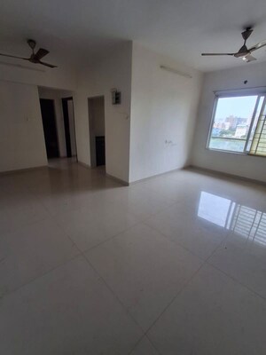 Room in 2 BHK Apartment at BDL Aura Apartments, Chembur – for Rent