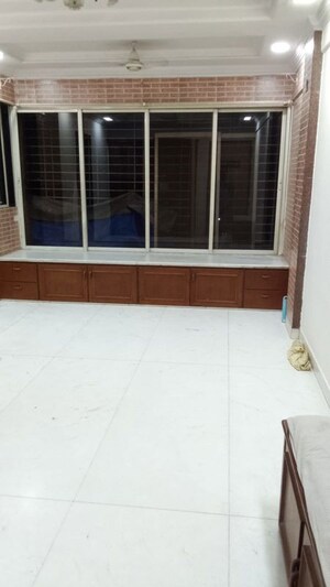 1 BHK Apartment For Rent in Raheja Township, Malad East