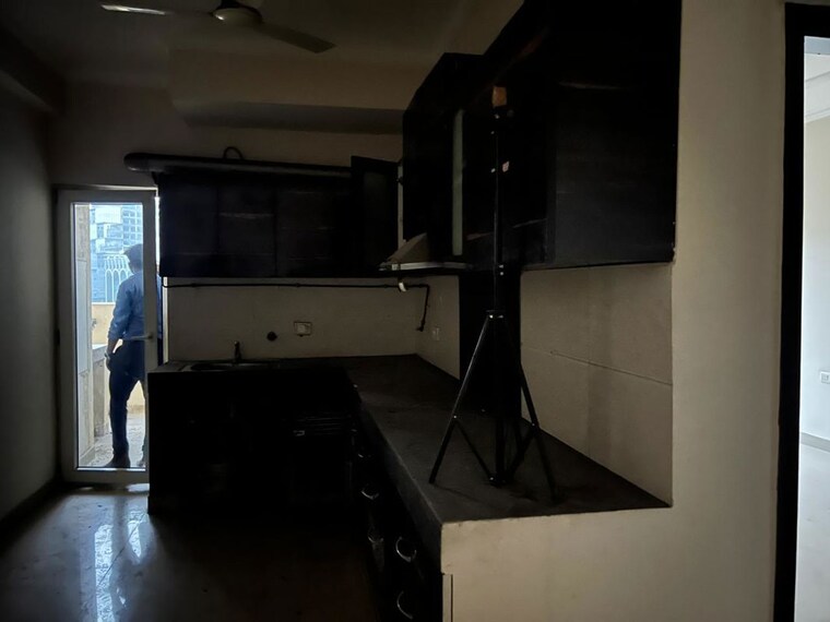 Team Area, paramount-floraville 3.5 Bedroom 1685 Sq.Ft. Apartment In Sector 137 Noida 10565465