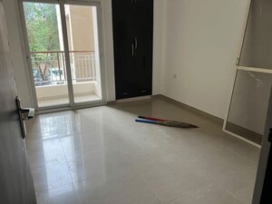 3 BHK Apartment For Rent in Gulshan Vivante, Sector 137