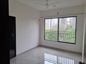 Bedroom in 2.5 BHK Apartment at Sabari Mira, Chembur – for Rent