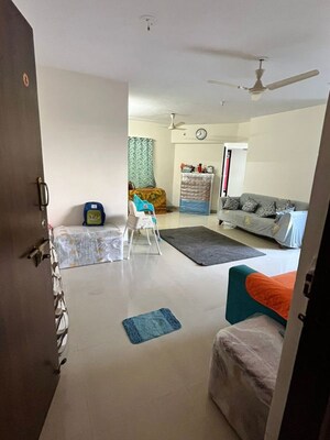 Team Area in 3 BHK Apartment at Phadnis Sahil Saga, Baner – for Rent