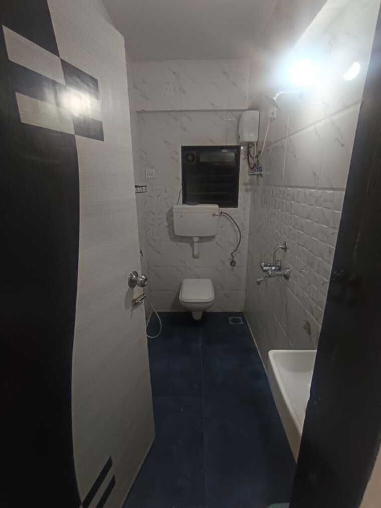 Bathroom, amra-kunj 2 Bedroom 675 Sq.Ft. Apartment In Andheri West Mumbai 10565472