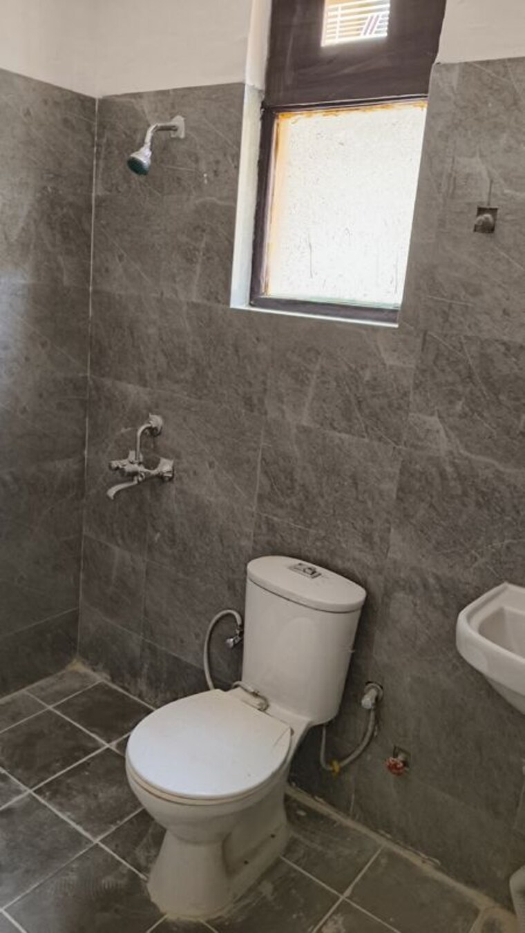 Bathroom, adore-happy-homes-pride 3 Bedroom 645 Sq.Ft. Apartment In Sector 75 Faridabad 10565504