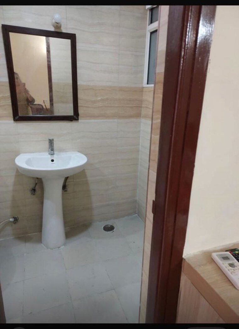Bathroom, supertech-ecociti 1 RK 445 Sq.Ft. Apartment In Sector 137 Noida 10565506