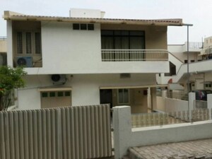 5 BHK Villa – Exterior View View at Memnagar - for Rent