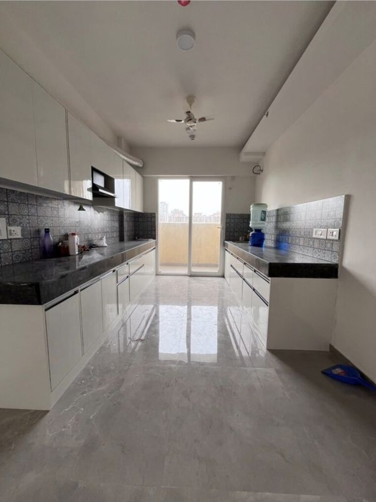 Kitchen, tulip-yellow 3 Bedroom 1704 Sq.Ft. Apartment In Sector 69 Gurgaon 10565523