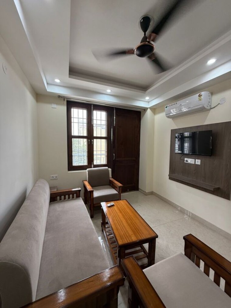Living Room, chattarpur 2 Bedroom 800 Sq.Ft. Builder Floor In Chattarpur Delhi 10565543