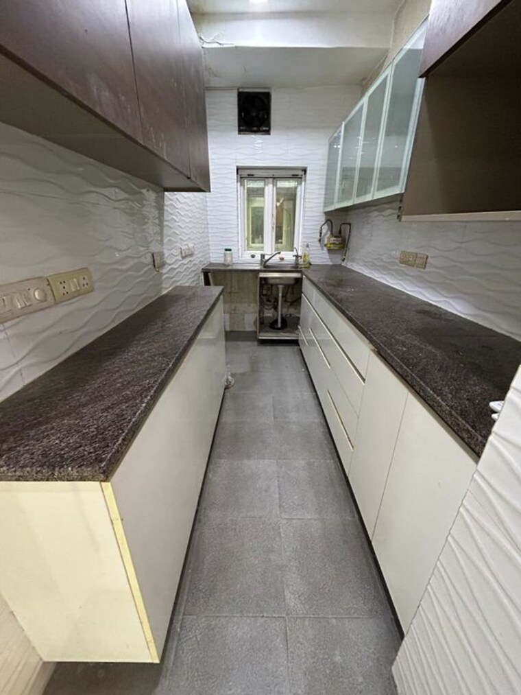 Kitchen, chittaranjan park 3 Bedroom 1150 Sq.Ft. Builder Floor In Chittaranjan Park Delhi 10565545