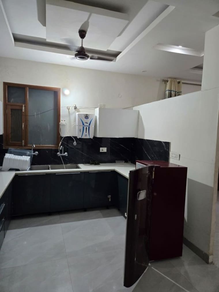 Kitchen, mamta-homes 3 Bedroom 1960 Sq.Ft. Apartment In Lohgarh Zirakpur 10565546