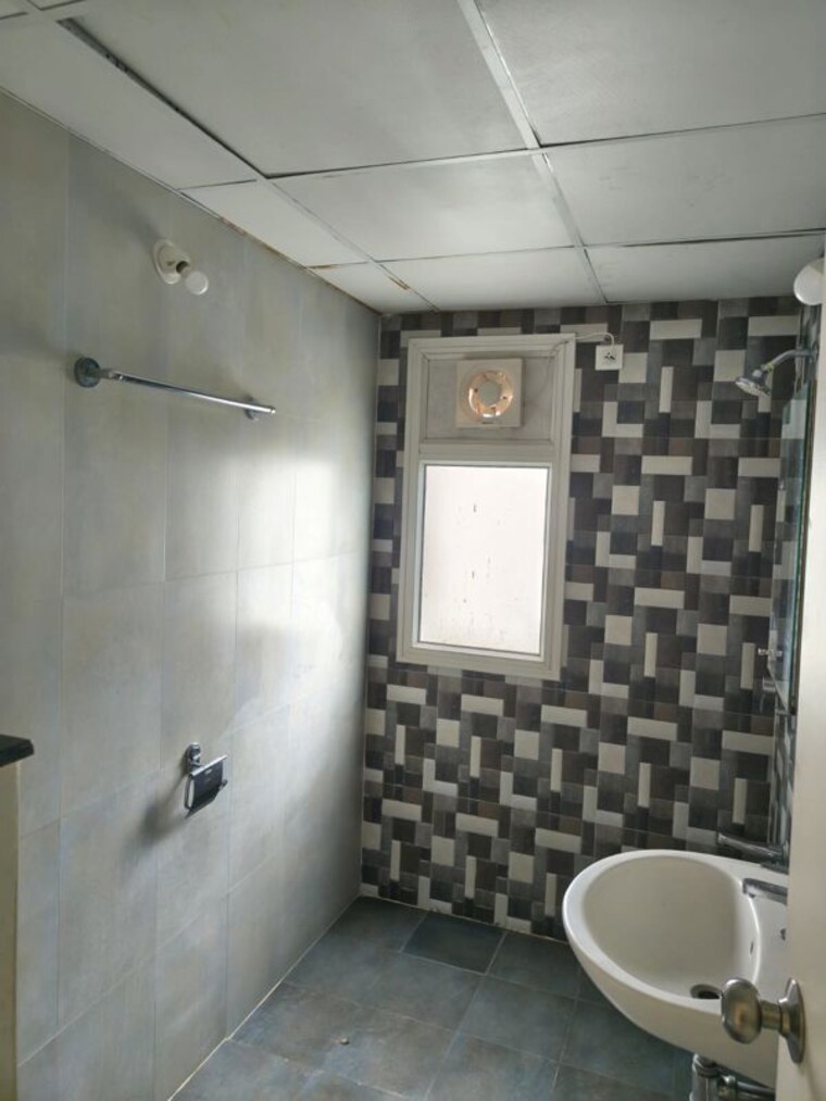 Bathroom, valmark-aastha 3 Bedroom 1600 Sq.Ft. Apartment In Bannerghatta Road Bangalore 10565575