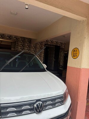 Furnished Amenities in 2 BHK Apartment at Seawoods – for Sale