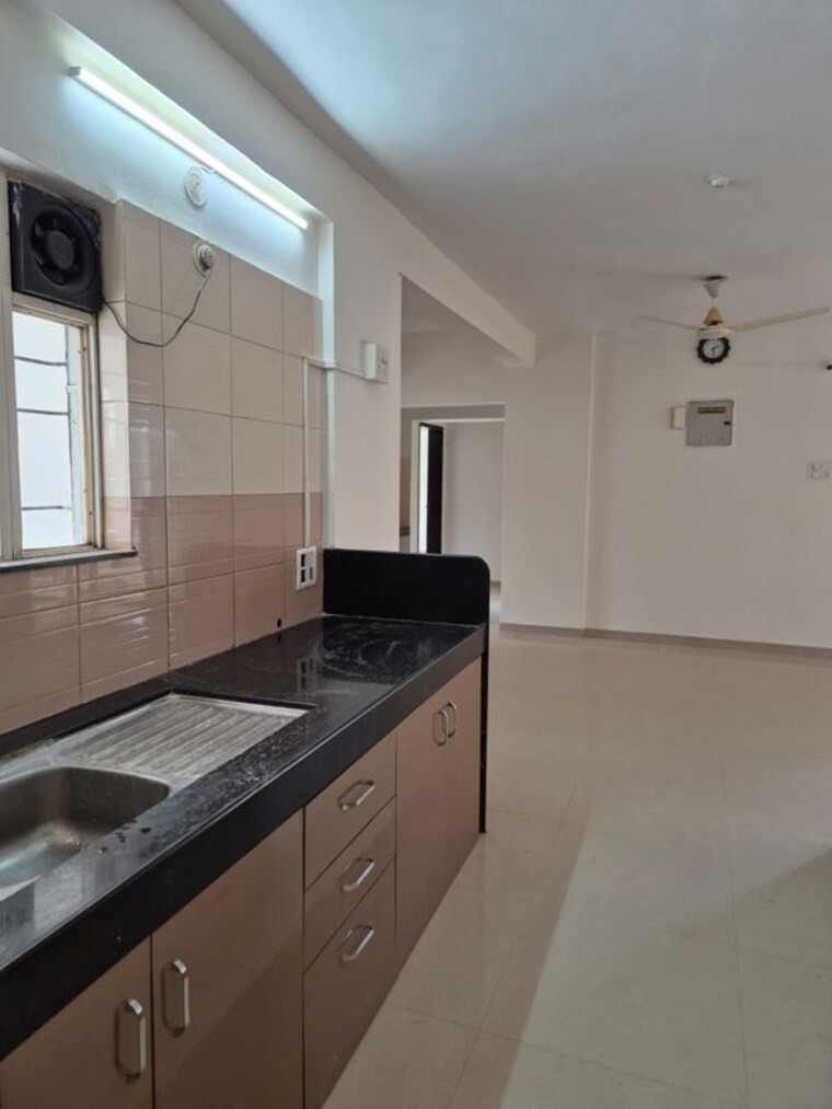 Kitchen, shriram-chandrama 3 Bedroom 1500 Sq.Ft. Apartment In Baner Pune 10565606