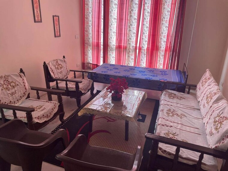 Living Room, sector 76 2 Bedroom 2200 Sq.Ft. Builder Floor In Sector 76 Mohali 10565607