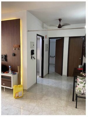 1 BHK Apartment For Rent in Lodha Amara, Kolshet Road